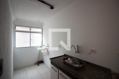 Apartamento à venda com 48m², 3 quartos e 1 vaga Apartamento à venda com 48m², 3 quartos e 1 vagaCozinha e Área de Serviço
