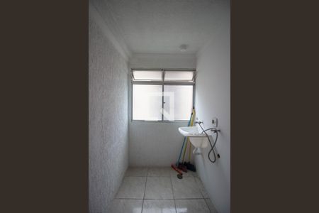 Apartamento à venda com 48m², 3 quartos e 1 vaga Apartamento à venda com 48m², 3 quartos e 1 vagaCozinha e Área de Serviço