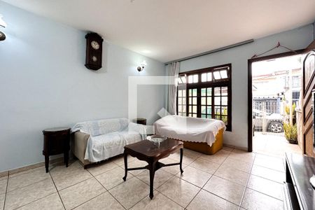 Sala de casa à venda com 3 quartos, 112m² em Vila Anglo Brasileira, São Paulo