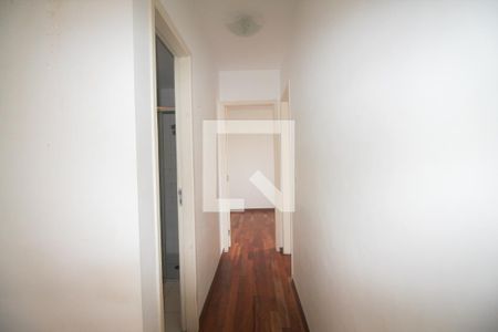 Corredor de apartamento para alugar com 2 quartos, 49m² em Vila Paiva, São Paulo