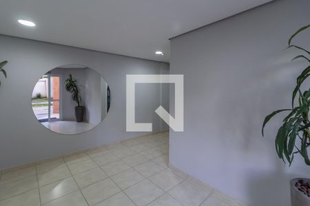Hall de entrada de apartamento para alugar com 2 quartos, 65m² em Vila Prudente, São Paulo