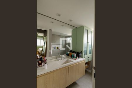 Apartamento à venda com 105m², 2 quartos e 1 vaga Apartamento à venda com 105m², 2 quartos e 1 vagaBanheiro quarto 2