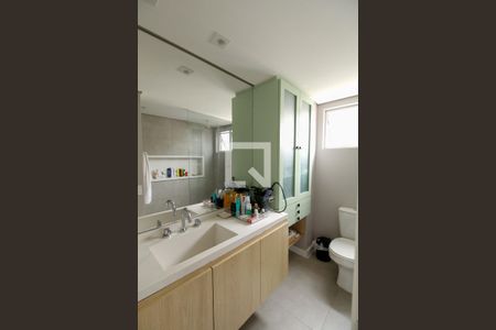 Apartamento à venda com 105m², 2 quartos e 1 vaga Apartamento à venda com 105m², 2 quartos e 1 vagaBanheiro quarto 2