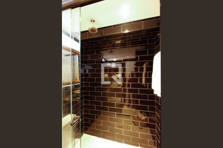 Apartamento à venda com 105m², 2 quartos e 1 vaga Apartamento à venda com 105m², 2 quartos e 1 vagaBanheiro Social