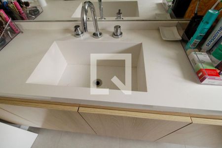 Apartamento à venda com 105m², 2 quartos e 1 vaga Apartamento à venda com 105m², 2 quartos e 1 vagaBanheiro quarto 2