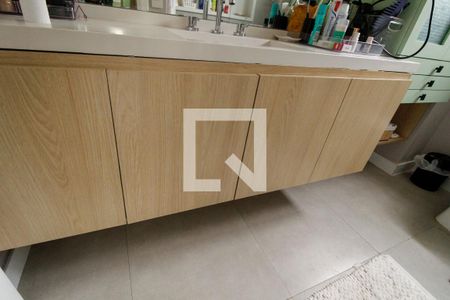 Apartamento à venda com 105m², 2 quartos e 1 vaga Apartamento à venda com 105m², 2 quartos e 1 vagaBanheiro quarto 2