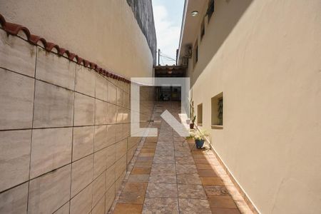Casa para alugar com 329m², 4 quartos e 3 vagasLateral