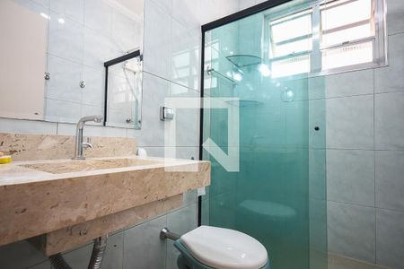 Casa para alugar com 329m², 4 quartos e 3 vagasBanheiro suíte 1