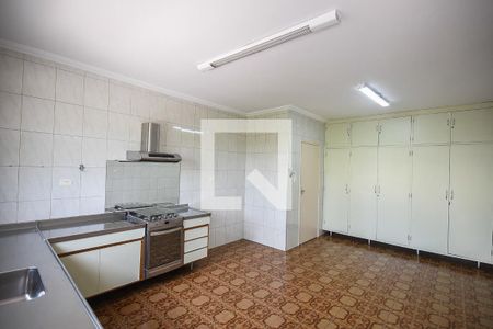 Casa para alugar com 329m², 4 quartos e 3 vagasCozinha