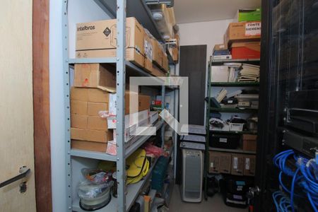 Quarto  de Serviço  de casa à venda com 1 quarto, 100m² em Passo das Pedras, Porto Alegre