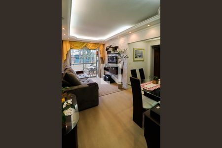 Sala de apartamento para alugar com 3 quartos, 70m² em Vila Gumercindo, São Paulo