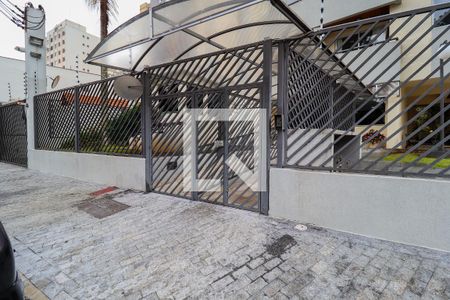 Apartamento para alugar com 70m², 3 quartos e 2 vagasFachada