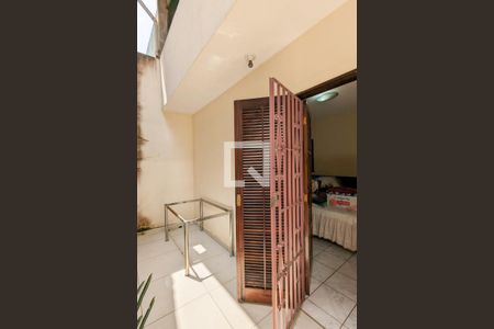 Casa para alugar com 207m², 2 quartos e 2 vagas Casa para alugar com 207m², 2 quartos e 2 vagasVaranda da suíte 2