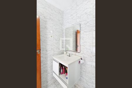 Casa para alugar com 207m², 2 quartos e 2 vagas Casa para alugar com 207m², 2 quartos e 2 vagasBanheiro da suíte 1