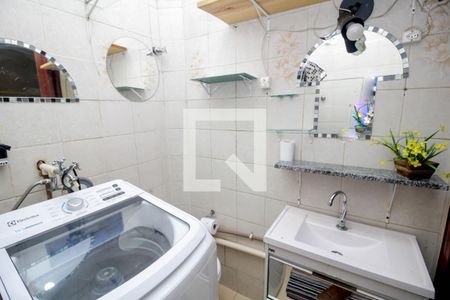 Banheiro de kitnet/studio para alugar com 1 quarto, 30m² em Centro, Rio de Janeiro