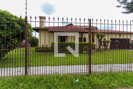 Casa à venda com 4 quartos, 200m² em Harmonia, Canoas