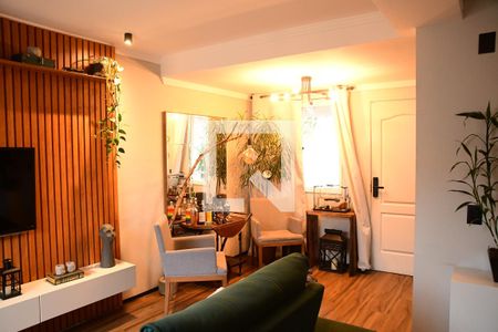 Sala de casa de condomínio para alugar com 1 quarto, 80m² em Granja Viana, Cotia