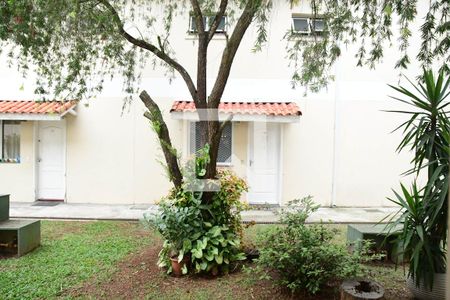 Sala de casa de condomínio para alugar com 1 quarto, 80m² em Granja Viana, Cotia