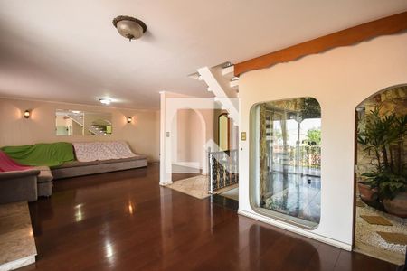 Sala de casa à venda com 4 quartos, 340m² em Jardim Londrina, São Paulo