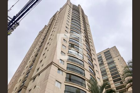 Apartamento à venda com 120m², 3 quartos e 2 vagasFachada