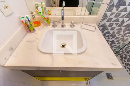 Apartamento à venda com 120m², 3 quartos e 2 vagasBanheiro 2