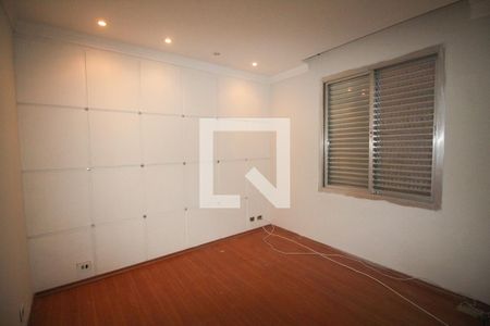 Quarto de apartamento à venda com 2 quartos, 92m² em Vila Cachoeira, São Paulo