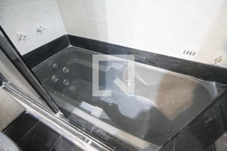 Apartamento à venda com 92m², 2 quartos e 2 vagasBanheiro