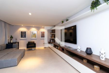Apartamento para alugar com 34m², 2 quartos e sem vaga Apartamento para alugar com 34m², 2 quartos e sem vagaSala de Cinema
