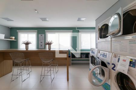 Apartamento para alugar com 34m², 2 quartos e sem vaga Apartamento para alugar com 34m², 2 quartos e sem vagaLavanderia