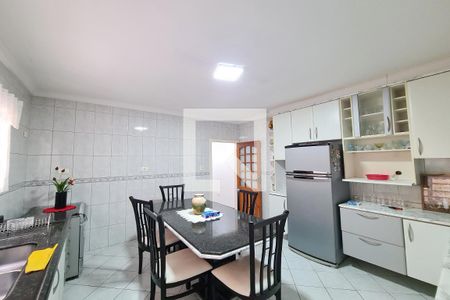 Cozinha de casa para alugar com 3 quartos, 190m² em Vila Ivone, São Paulo