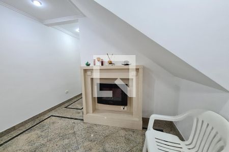 Sala de casa para alugar com 3 quartos, 190m² em Vila Ivone, São Paulo