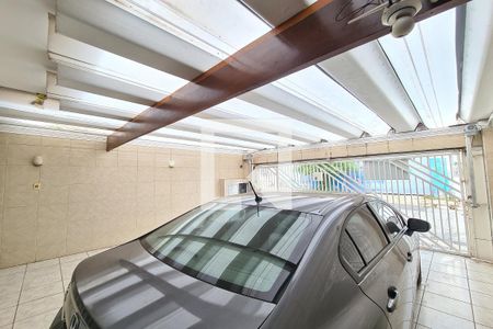 Garagem de casa para alugar com 3 quartos, 190m² em Vila Ivone, São Paulo