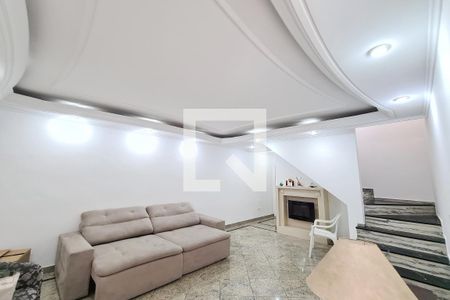 Sala de casa para alugar com 3 quartos, 190m² em Vila Ivone, São Paulo