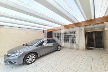 Garagem de casa para alugar com 3 quartos, 190m² em Vila Ivone, São Paulo
