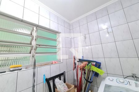 Área de Serviço de casa para alugar com 3 quartos, 190m² em Vila Ivone, São Paulo