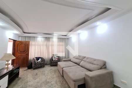Casa para alugar com 3 quartos, 190m² em Vila Ivone, São Paulo