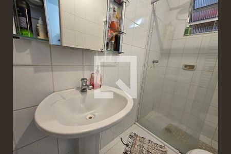 Casa à venda com 250m², 3 quartos e 2 vagasBanheiro 2