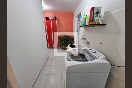 Casa à venda com 250m², 3 quartos e 2 vagasÁrea de Serviço