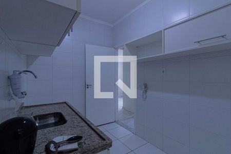 Apartamento para alugar com 58700m², 2 quartos e 1 vaga Apartamento para alugar com 58700m², 2 quartos e 1 vagaCozinha