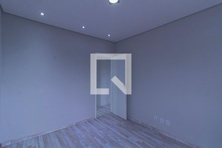 Apartamento para alugar com 58700m², 2 quartos e 1 vaga Apartamento para alugar com 58700m², 2 quartos e 1 vagaQuarto 2