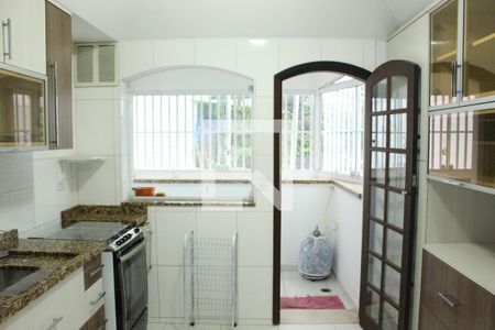 Apartamento para alugar com 165m², 3 quartos e 1 vagaCozinha