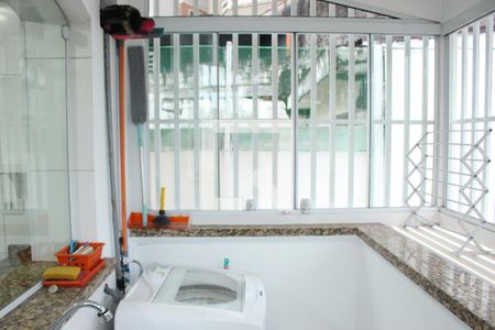 Apartamento para alugar com 165m², 3 quartos e 1 vagaÁrea de Serviço