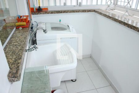 Apartamento para alugar com 165m², 3 quartos e 1 vagaÁrea de Serviço