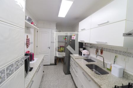 Apartamento à venda com 84m², 3 quartos e 2 vagasCozinha