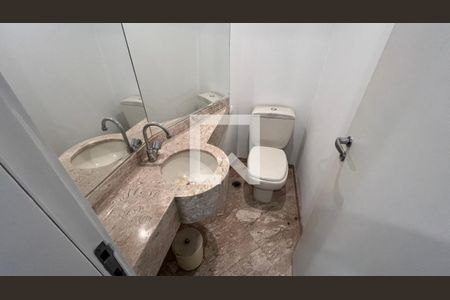 Apartamento para alugar com 262m², 3 quartos e 4 vagas Apartamento para alugar com 262m², 3 quartos e 4 vagasLavabo