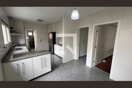Apartamento para alugar com 262m², 3 quartos e 4 vagas Apartamento para alugar com 262m², 3 quartos e 4 vagasCozinha