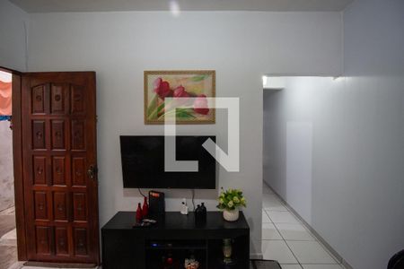 Sala de casa à venda com 2 quartos, 130m² em Vila Carmosina, São Paulo