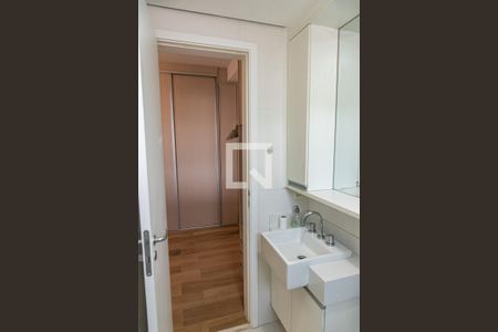 Apartamento para alugar com 80m², 2 quartos e 2 vagas Apartamento para alugar com 80m², 2 quartos e 2 vagasBanheiro da suíte 1