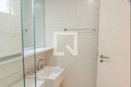 Apartamento para alugar com 80m², 2 quartos e 2 vagas Apartamento para alugar com 80m², 2 quartos e 2 vagasBanheiro da suíte 2