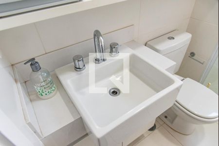 Apartamento para alugar com 80m², 2 quartos e 2 vagas Apartamento para alugar com 80m², 2 quartos e 2 vagasBanheiro da suíte 1